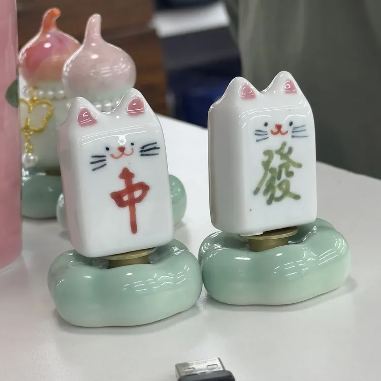 陶瓷转转麻将款可爱麻将小猫景德镇小礼物景德镇陶瓷转转小摆件