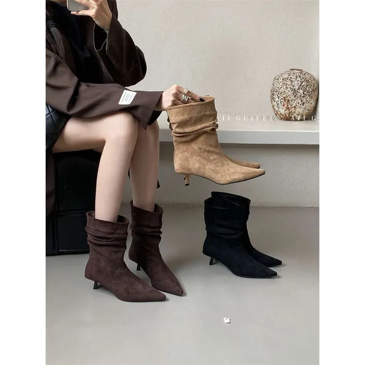 【万达撤柜】法式气质小猫跟短靴子女气质显瘦尖头堆堆靴绒面细寄云
