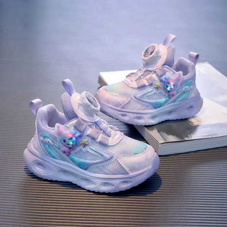 女童鞋子春秋新款网面亮灯运动鞋轻巧舒适软底透气户外公主跑步鞋
