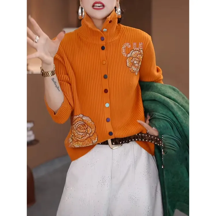时尚精致花朵烫钻高领针织开衫女秋冬季新款休闲洋气减龄软糯毛衣