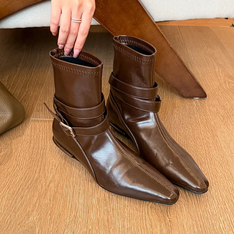 elingstudio 复古随性！深棕色方头皮带扣短靴女秋季粗跟短筒单靴