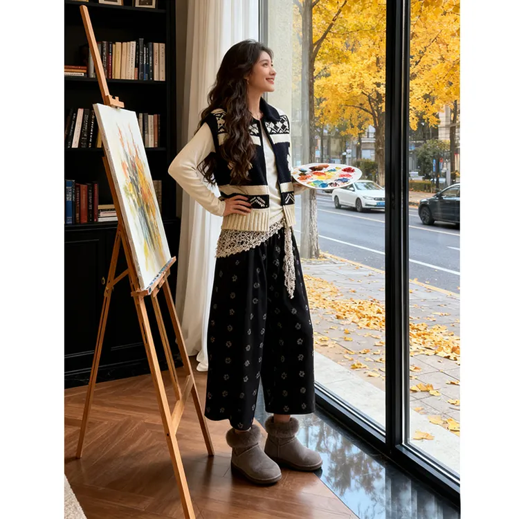 秋冬流行穿搭一整套女2025新款撞色翻领马甲打底衫阔腿裤三件套