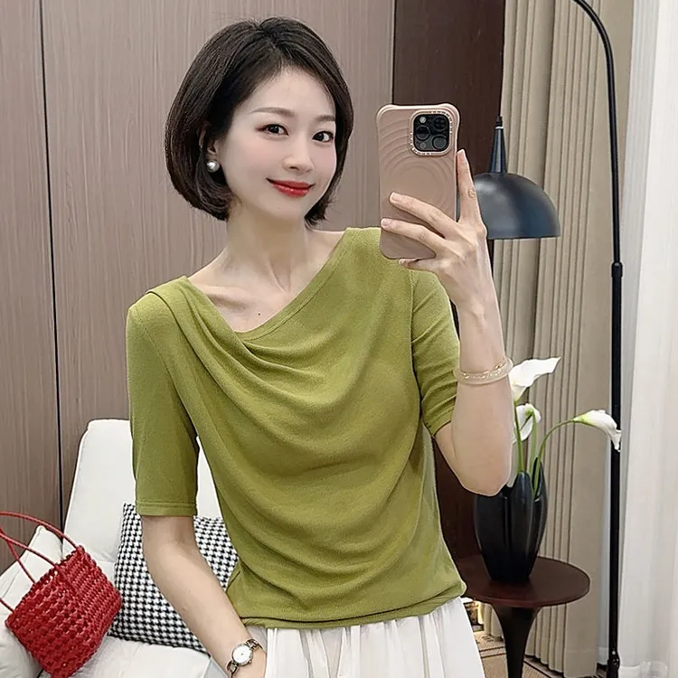 秋季2025年新款左肩褶皱宽松T恤中袖女修身显瘦设计小众荡领上衣