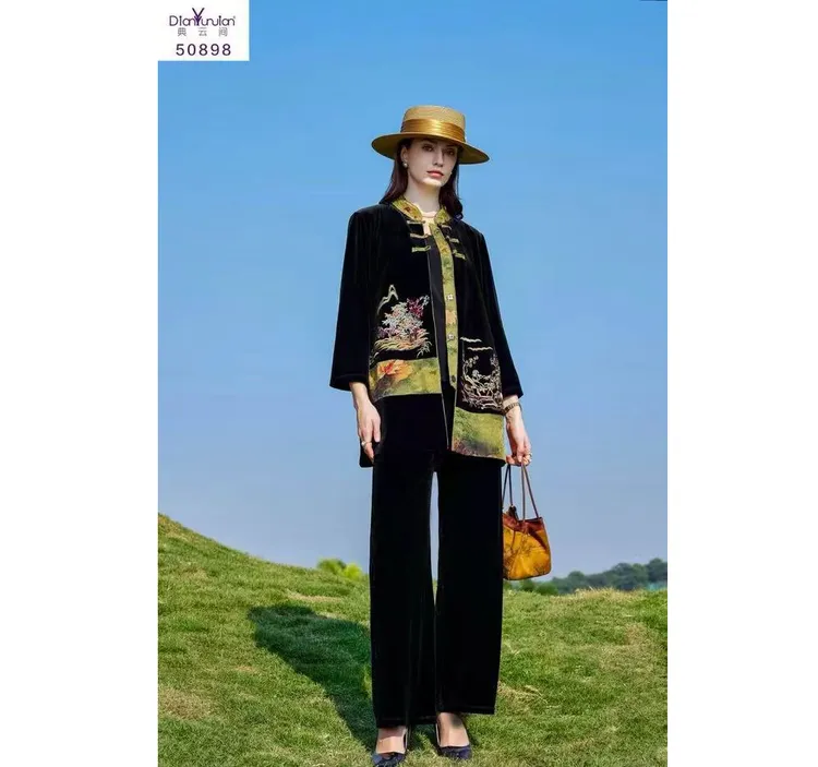 50898秋款洋气新中式刺绣金丝绒春秋外套