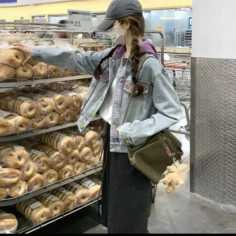 25033#拼色连帽牛仔女秋装2025新款减龄慵懒风百搭休闲短款外套女