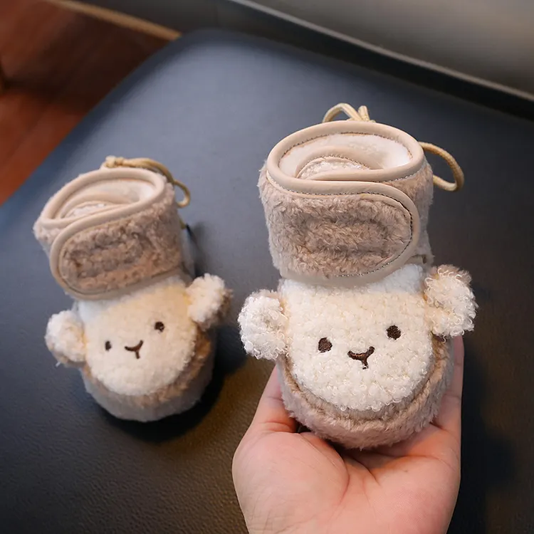 婴儿不掉鞋秋冬加绒加厚防滑学步软底学走路棉鞋小童宝宝0-15月