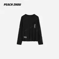 『PEACHZHOU』梵文口袋十字架印花宽松圆领长袖美式高街休闲打底T恤