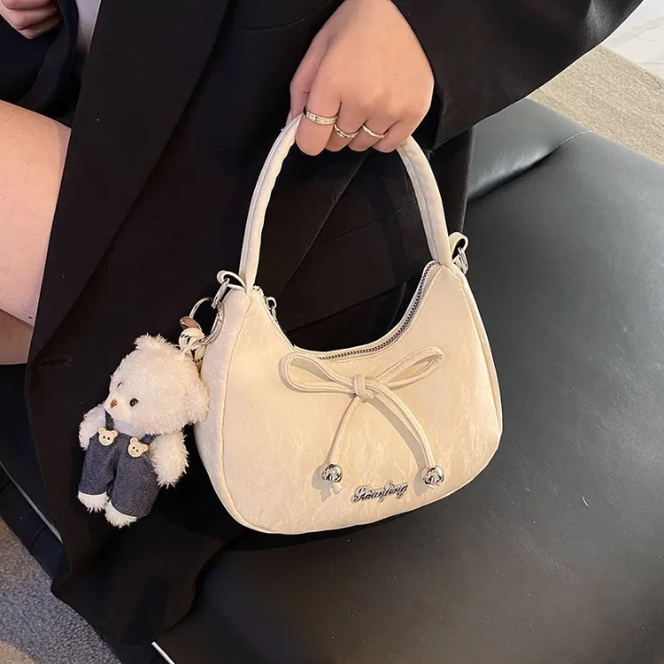 包包女2025蝴蝶结洋气斜挎包时尚新款百搭高级单肩小众腋下通勤TT