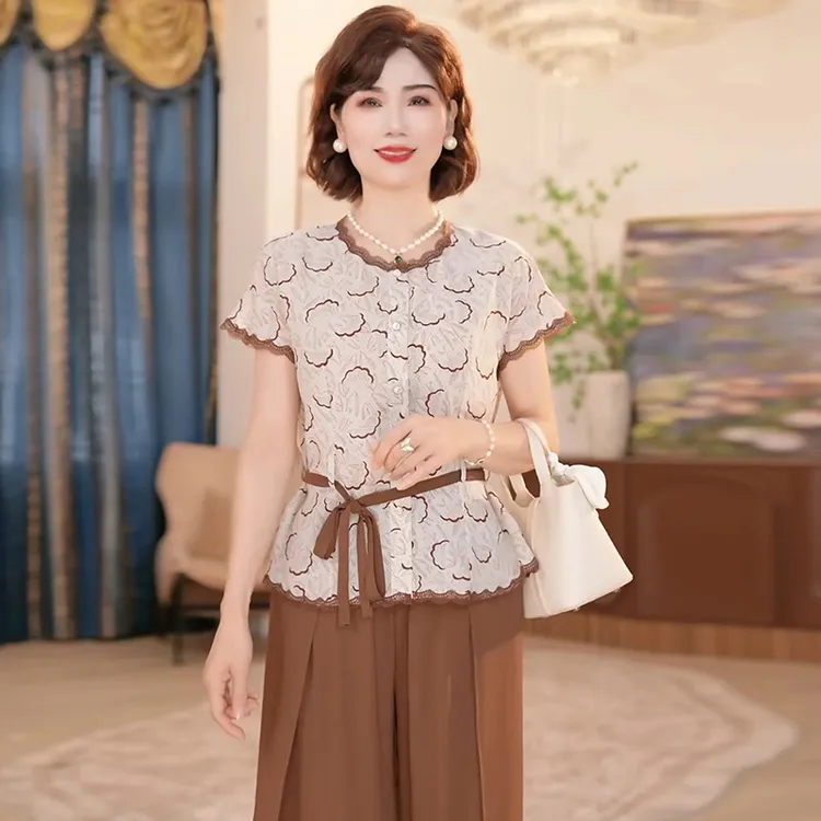 气质妈妈雪纺小衫套装夏季新款中老年女装宽松洋气云朵花色两件套