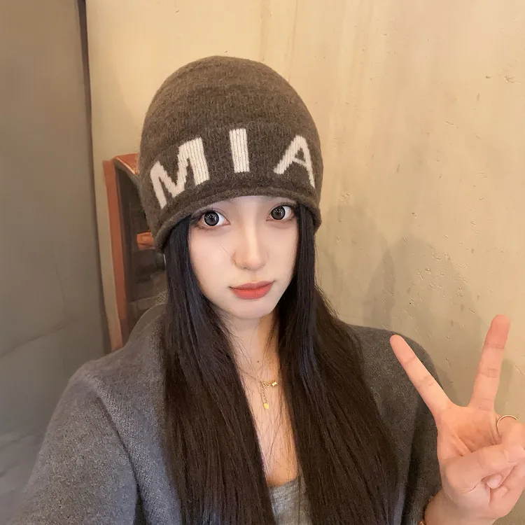 个性字母毛线帽子女秋冬季保暖护耳包头帽ins小众百搭时尚冷帽男
