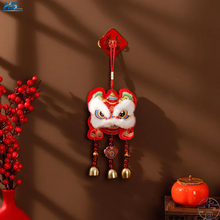 新款马年春节装饰植绒布烫金醒狮挂饰客厅场景布置挂件有毛绒