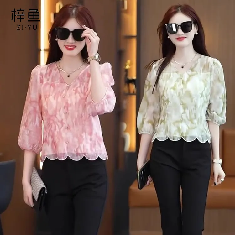 时尚洋气碎花衬衫女2025年春夏新款七分袖减龄小衫遮肚子显瘦上衣