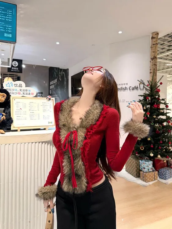 红色秋冬收腰设计感毛领系带修身打底上衣女