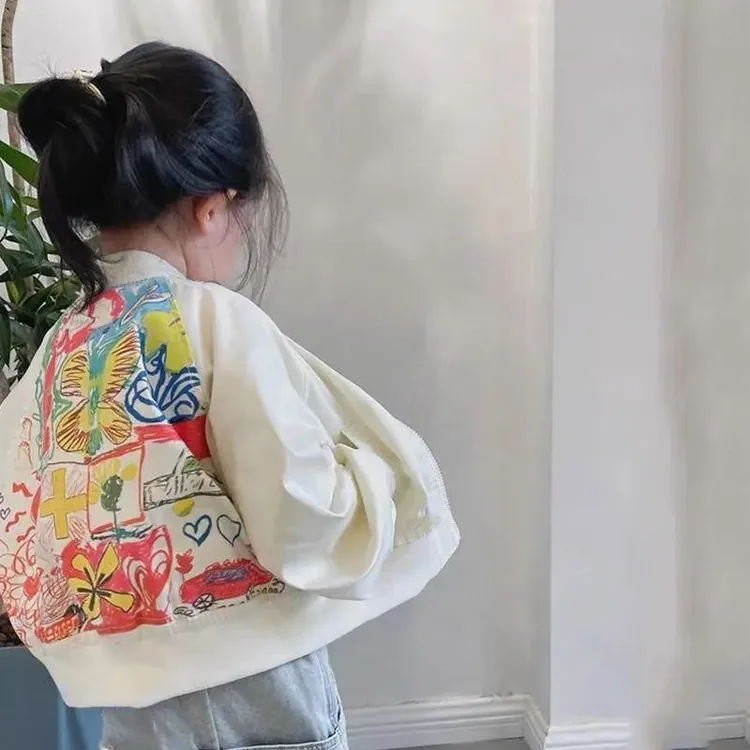 女童涂鸦外套春秋款儿童冲锋衣宝宝炸街洋气夹克宝宝时髦白色上衣
