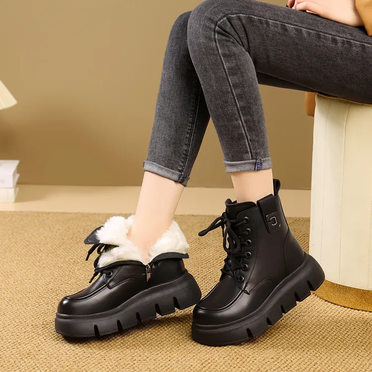 英伦风厚底雪地靴女2025冬季新款时尚防寒保暖软底大棉加厚短靴女