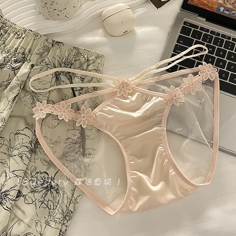 月光少女~纯欲系蕾丝网纱细带透气低腰舒适透气内裤女