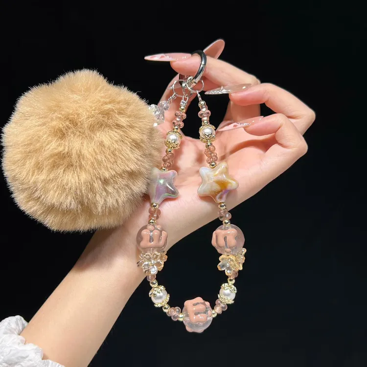 手机链挂绳ins毛球挂件水晶串珠挂件女短款秋冬户外高级感壳防丢