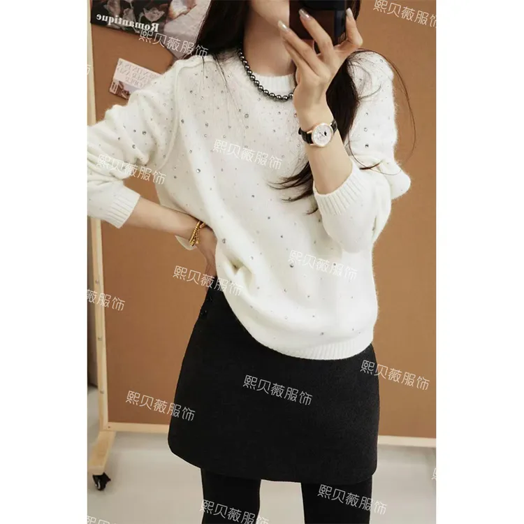 熙贝薇 新款绵羊毛+兔毛圆领重工烫钻高级感套头针织衫 G5892