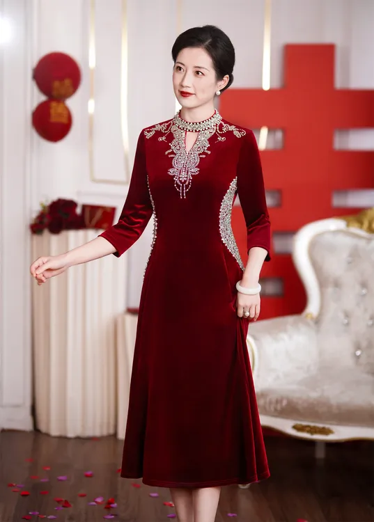 丈母娘婚礼衣服秋装妈妈婚宴礼服旗袍高贵金丝绒连衣裙喜婆婆喜服