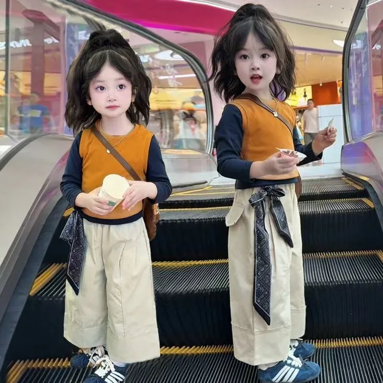 女童秋装套装2025新款春秋季中小儿童时髦背心打底衫阔腿裤三件套