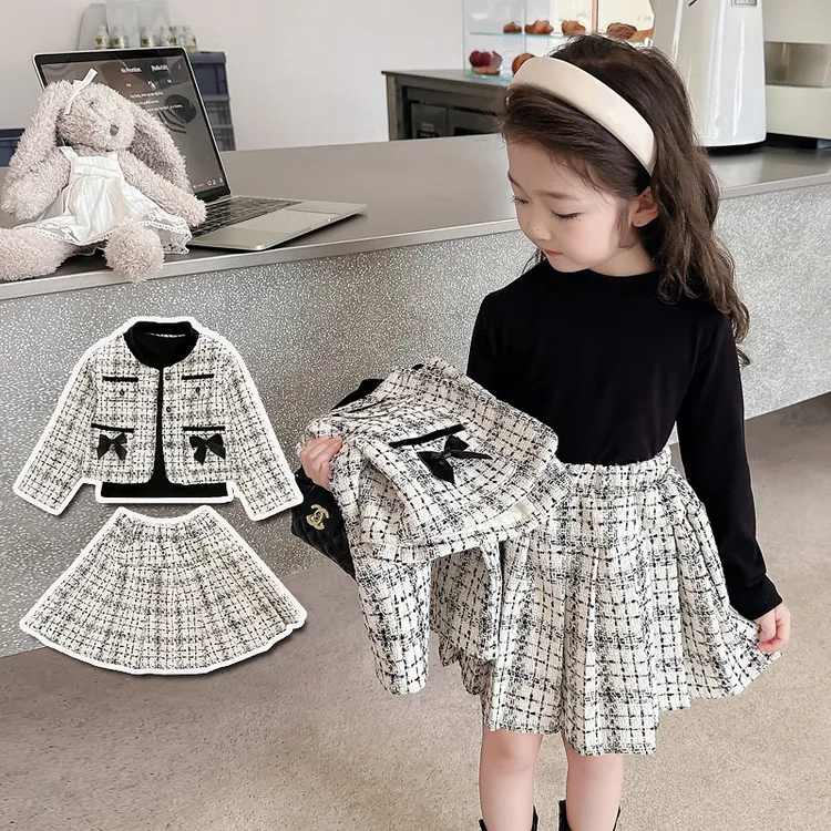 3岁女宝宝春装儿童春秋季两件套裙2025新款时髦女童小香风套装