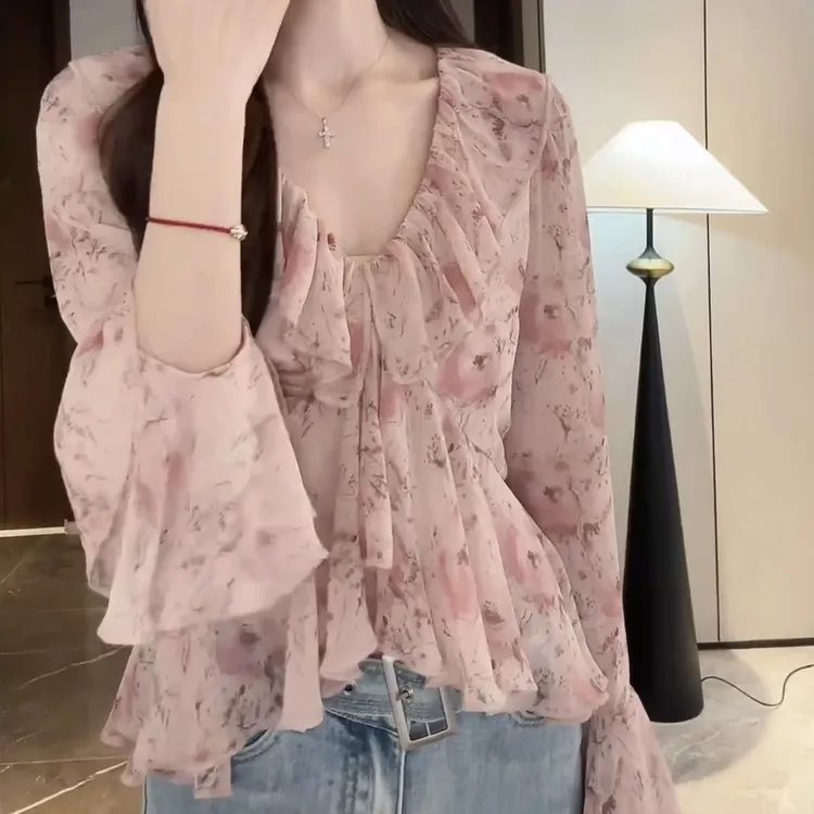 2025早春新款法式重工碎花荷叶边衬衫上衣女喇叭长袖不规则小衫女