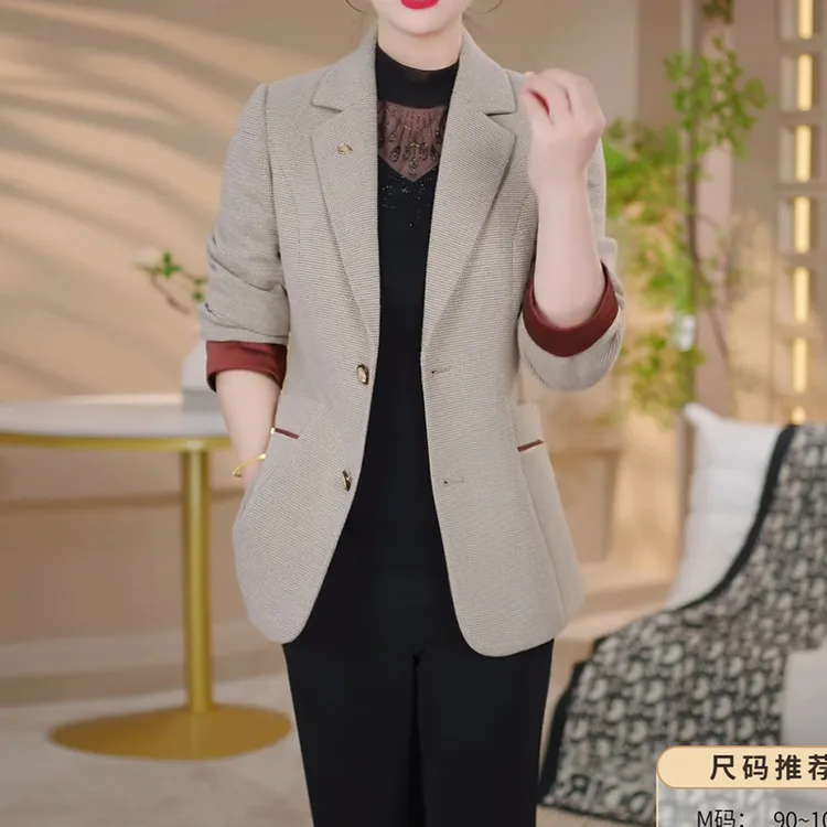 小香风短款外套女2025秋季新款中年妈妈装高端精致气质高级感上衣