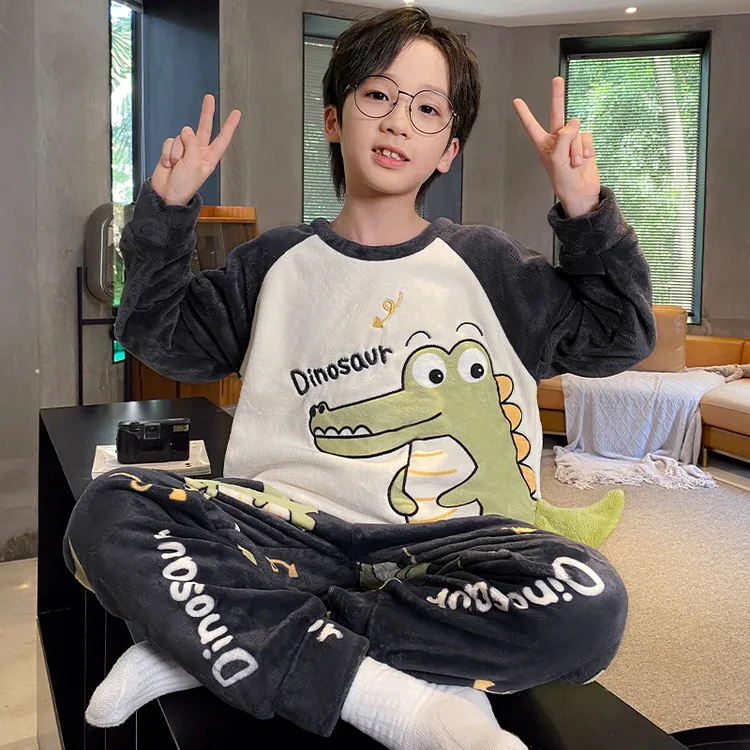 男童睡衣法兰绒秋冬款薄款加绒保暖儿童学生中大童男孩珊瑚绒套装