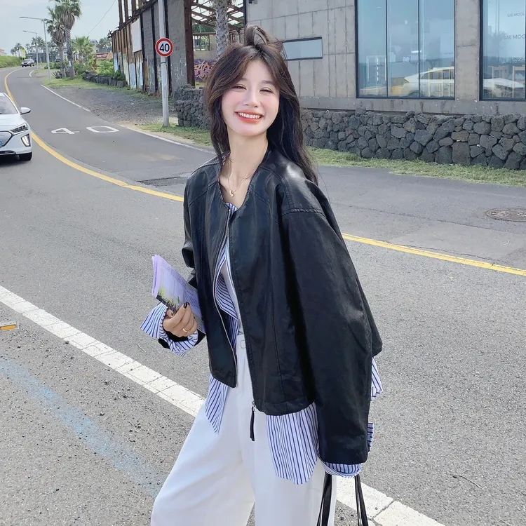 甜酷休闲风减龄百搭上衣女秋季新款设计感条纹拼接假两件皮衣外套