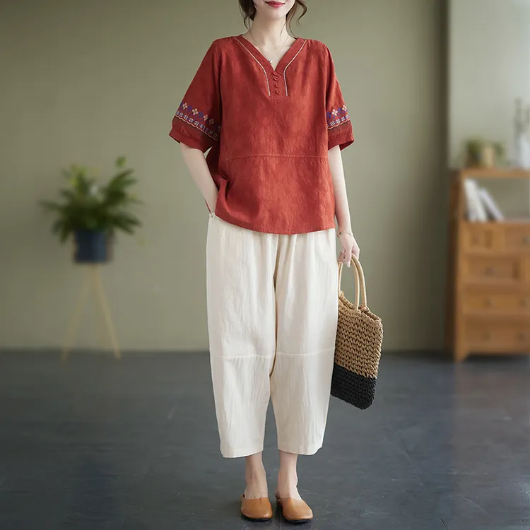 复古民族风中老年妈妈装刺绣棉麻宽松中袖V领上衣阔腿裤两件套夏