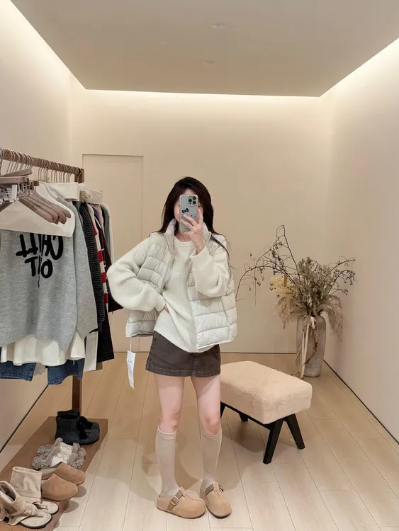 2025秋冬新款韩系气质立领棉服外套宽松慵懒感针织衫半身裙三件套