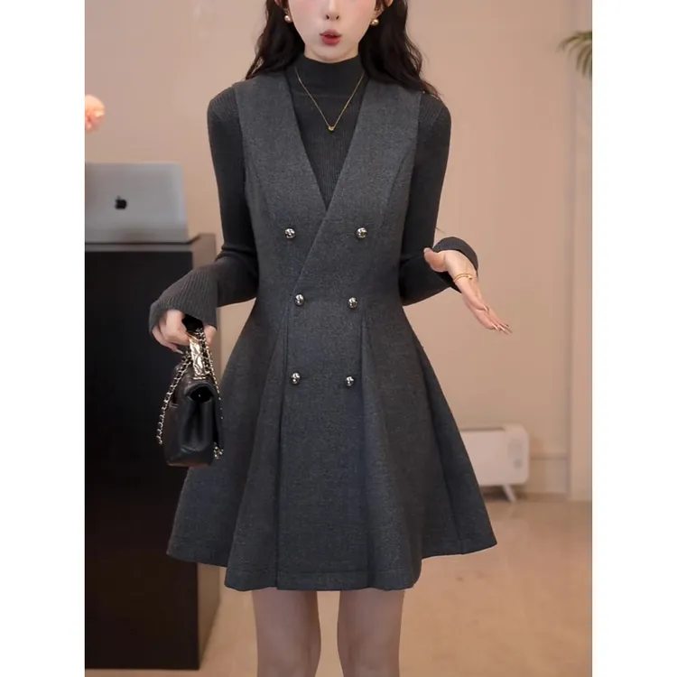 欧货冬季高级感毛呢背心连衣裙女气质V领洋气打底裙显瘦百搭A短裙