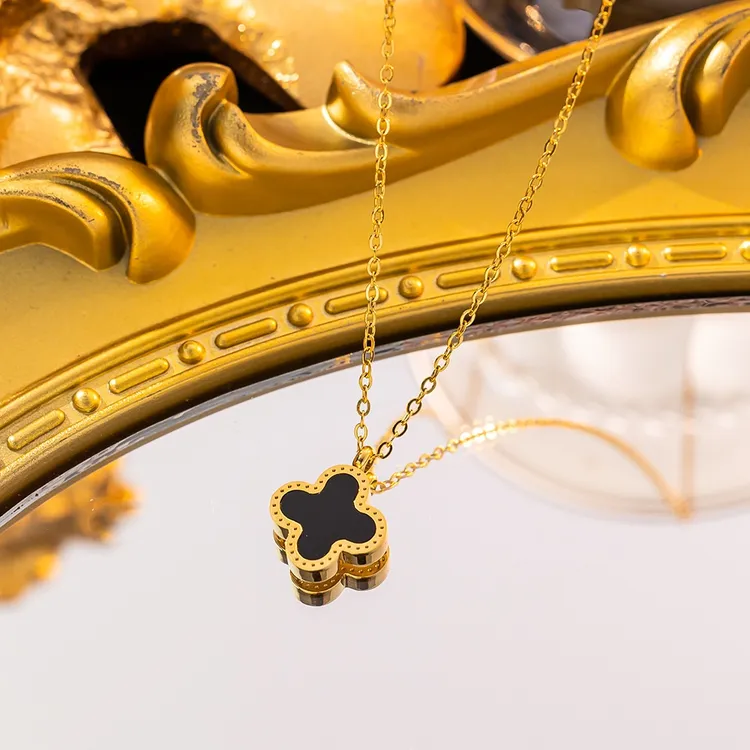 钛钢项链 钛钢双面简约四叶草项链女时尚百搭锁骨链经典气质潮