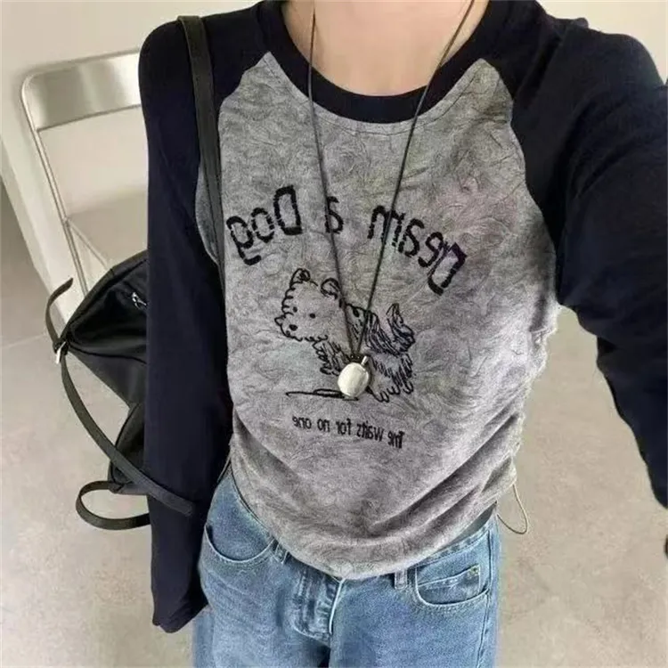 韩系气质拼接字母小狗植绒工艺圆领长袖T恤女侧边抽绳打底衫上衣