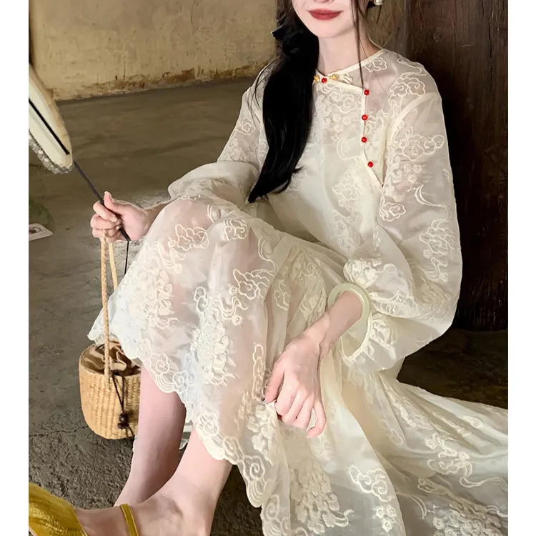 白色重工刺绣长裙法式高端精致气质绝美新中式国风宽松连衣裙春夏