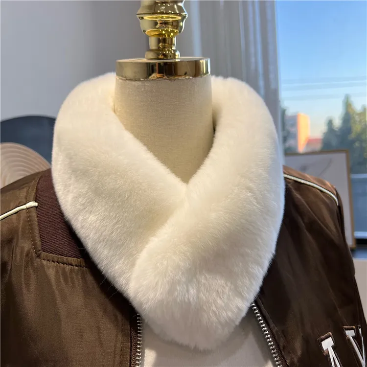 真獭兔毛围巾秋冬韩版可爱百搭纯色毛茸茸学生围脖新款保暖加厚女