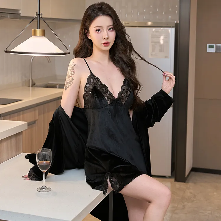 性感睡衣女2025新款金丝绒蕾丝纯欲轻奢春秋季爆款吊带睡裙家居服