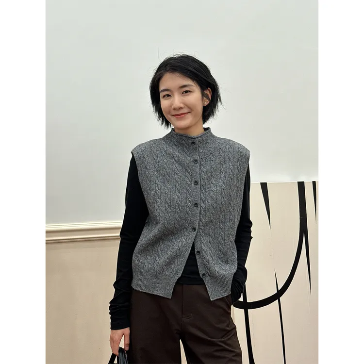 LANGQING 时尚绞花羊毛混纺针织马甲46719#