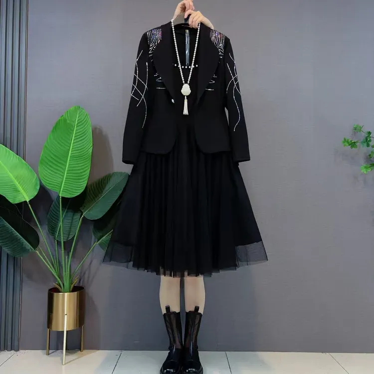 胖MM亮钻肩长袖西服外套网纱裙两件套大码女装洋气显瘦时尚欧货潮