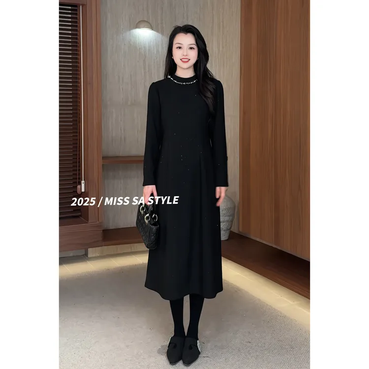 MISS SA 轻奢撒粉赫本裙 冬季新款百搭显瘦长袖连衣裙ZL25119719