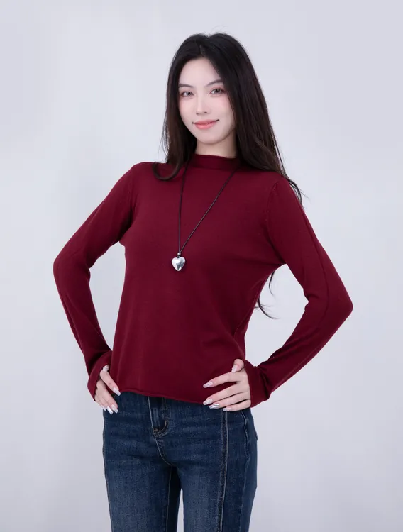 WUYAN/吾颜[许我耀眼]露思同款2025秋冬新品半高圆领针织衫117037