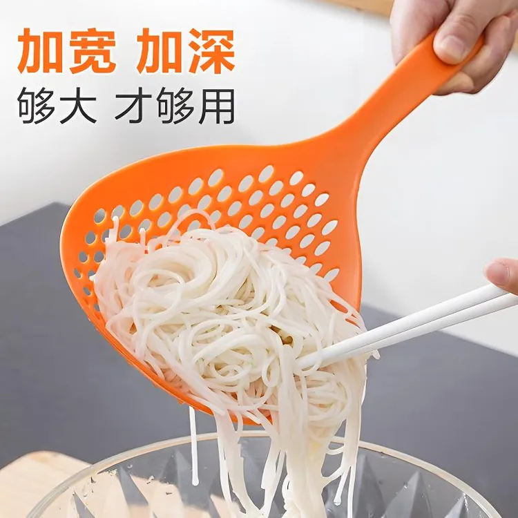 日系大号漏勺厨房长柄捞饺子面条勺子家用油炸麻辣烫滤网沥水捞勺