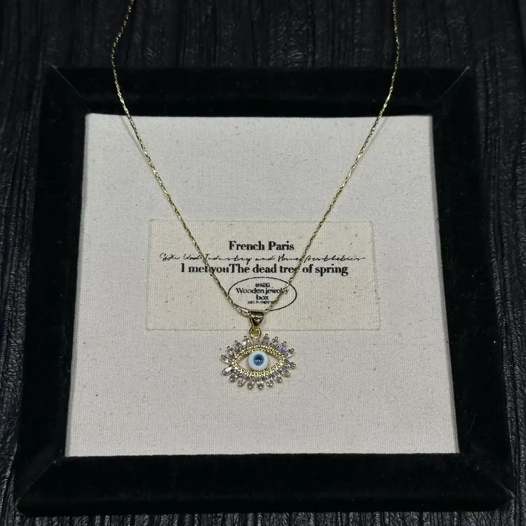 铜合金项链 GULUM434爱心眼睛轻奢气质复古百搭小众项链高级感