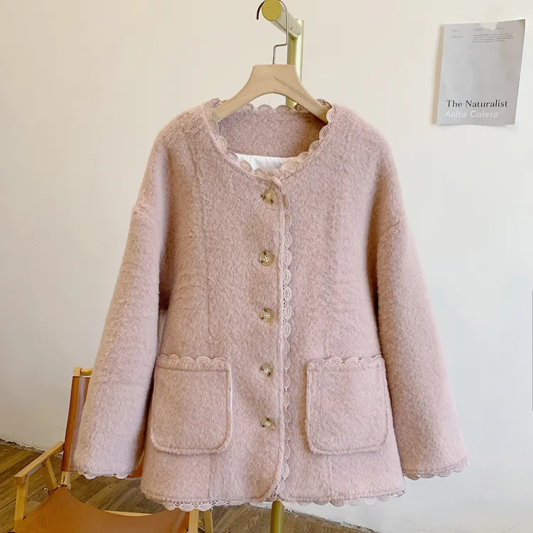 晨露玫瑰Y3107-1蕾丝边圆领毛呢外套