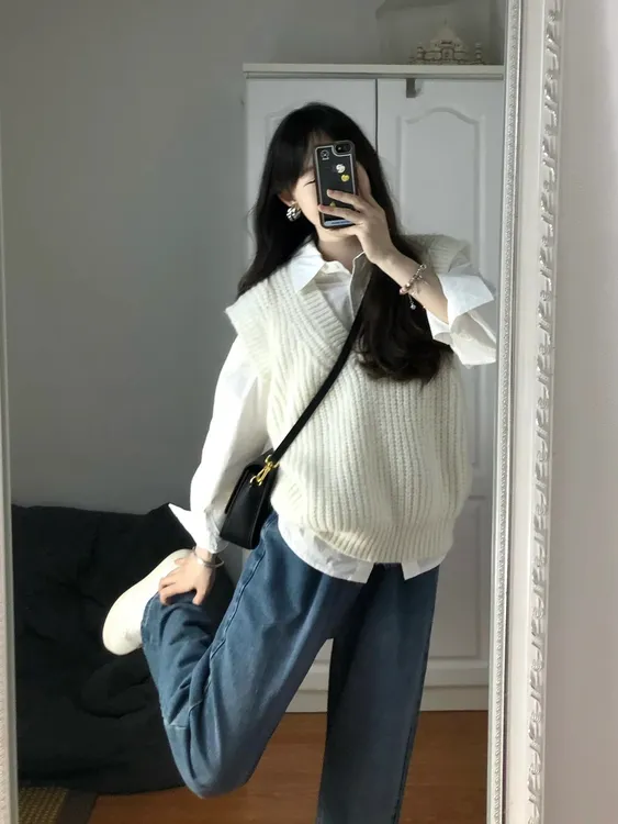 学院风白衬衣内搭衬衫两件套马甲2025秋季新款女叠穿针织毛衣裤子