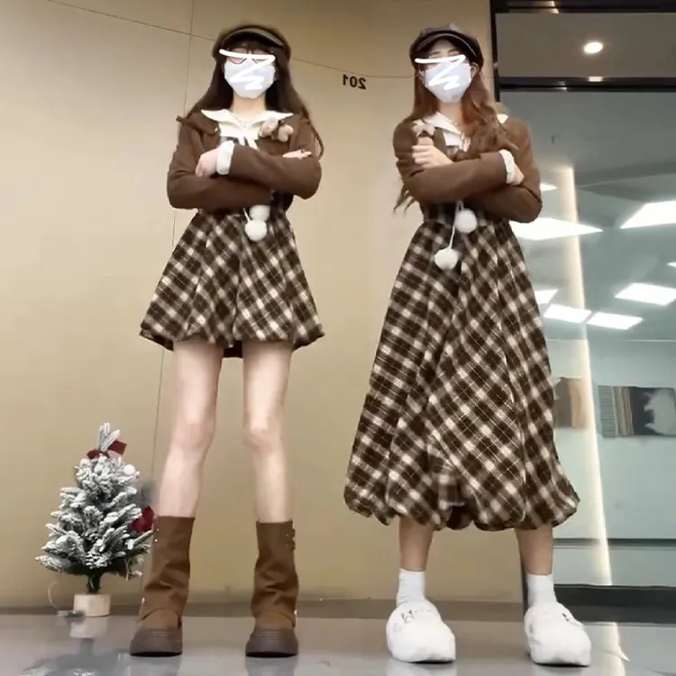 复古法式学院风格纹连衣裙子女秋装2025新款小个子假两件花苞长裙