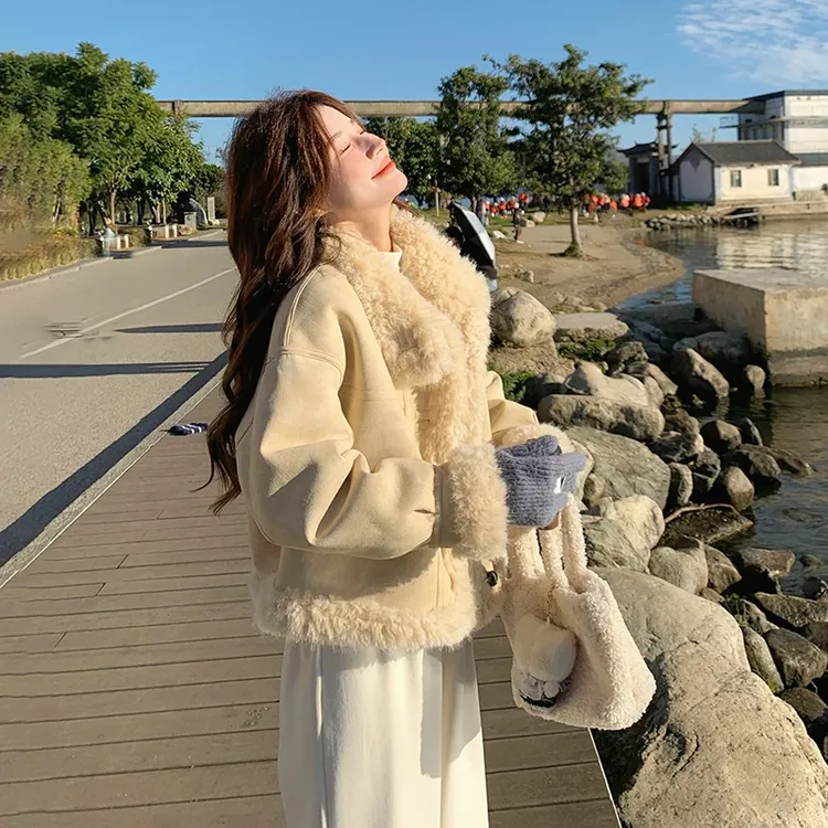 时尚加绒加厚皮毛一体保暖毛毛短外套女冬季新款小个子显瘦上衣