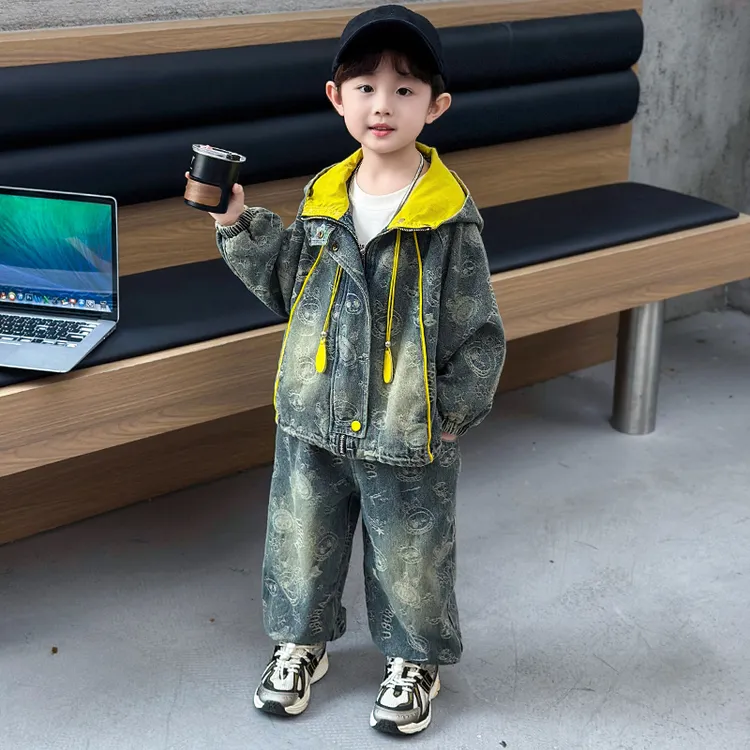 男童秋季套装牛仔外套2025新款韩范痞帅宝宝秋装炸街小男孩休闲服