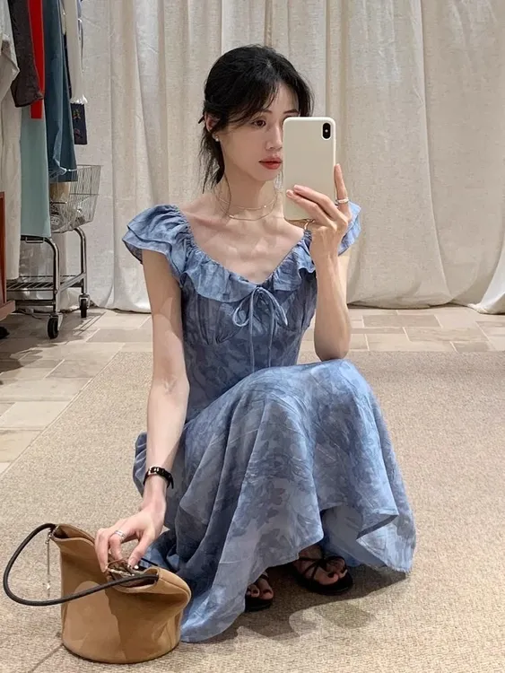 2025夏季新款韩系蓝色显白小飞袖系带印花连衣裙修身显瘦裙子女