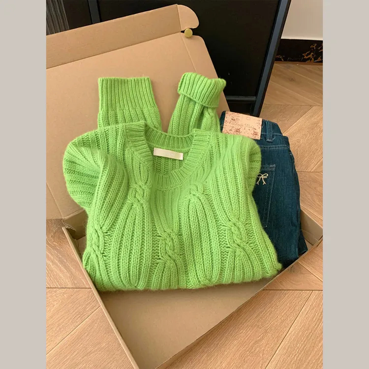时尚百搭气质衣服绿色圆领套头长袖针织衫麻花毛衣轻奢高级感上衣